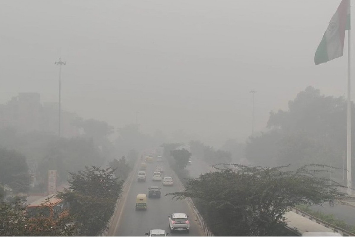 Dense Fog, Air Pollution Engulf New Delhi Once Again