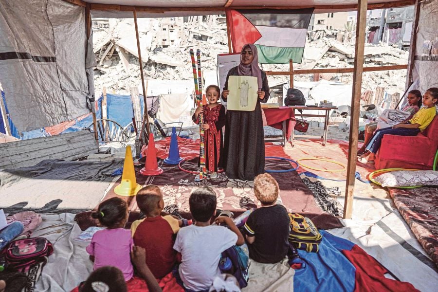 Feature: Gazan Children Forced To Study In Tents Amid Conflict