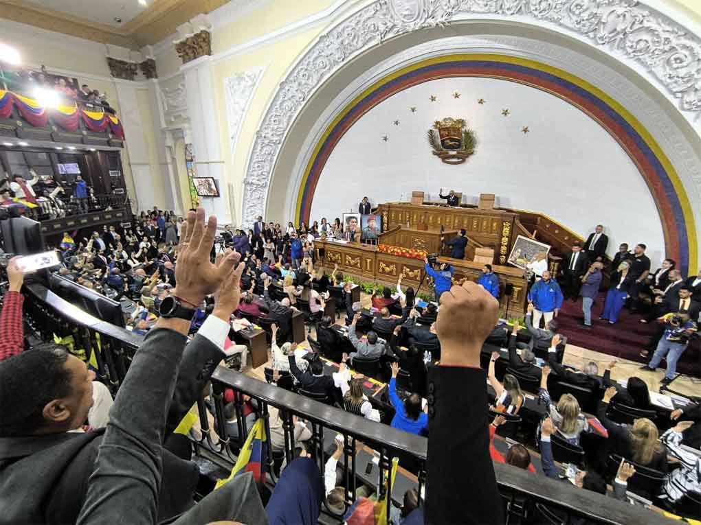 Venezuelan Parliament ratifies leadership and begins new legislature