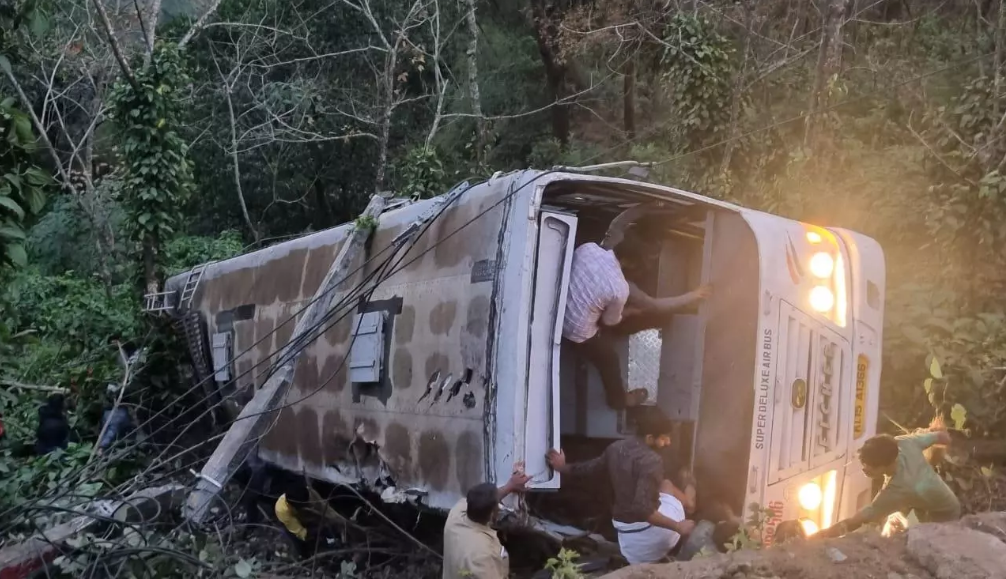 Four Dead As Bus Fell Into Gorge In South India