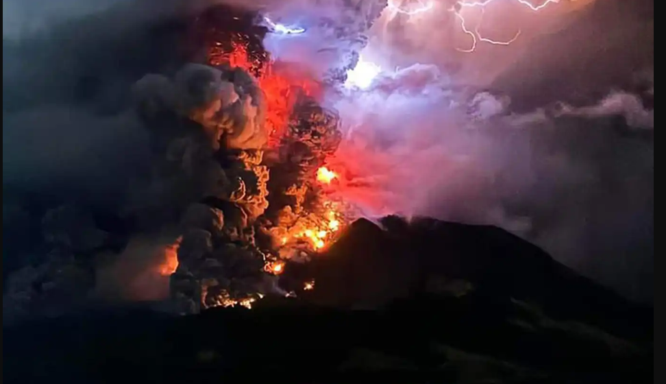 Indonesia Raised Volcano Alert To Highest Level After Mt Ibu Erupted