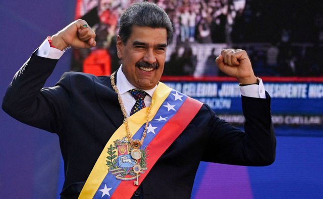 Venezuela: Maduro sworn in as opponents decry ‘coup,’ US hikes bounty