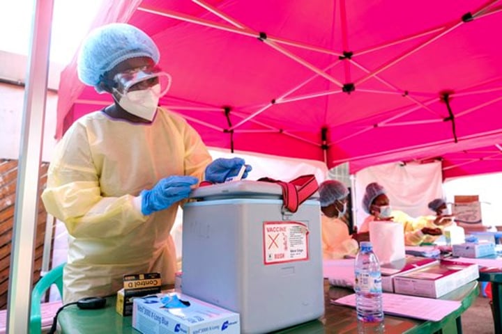 Uganda begins Ebola vaccine trial after new outbreak kills a nurse and infects 2 other people