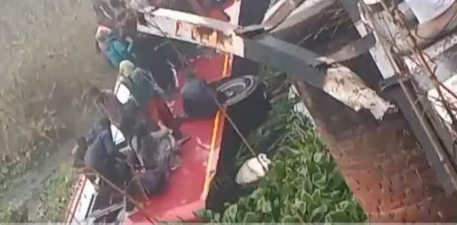 Eight Killed As Minivan Plunged Into Canal In Punjab