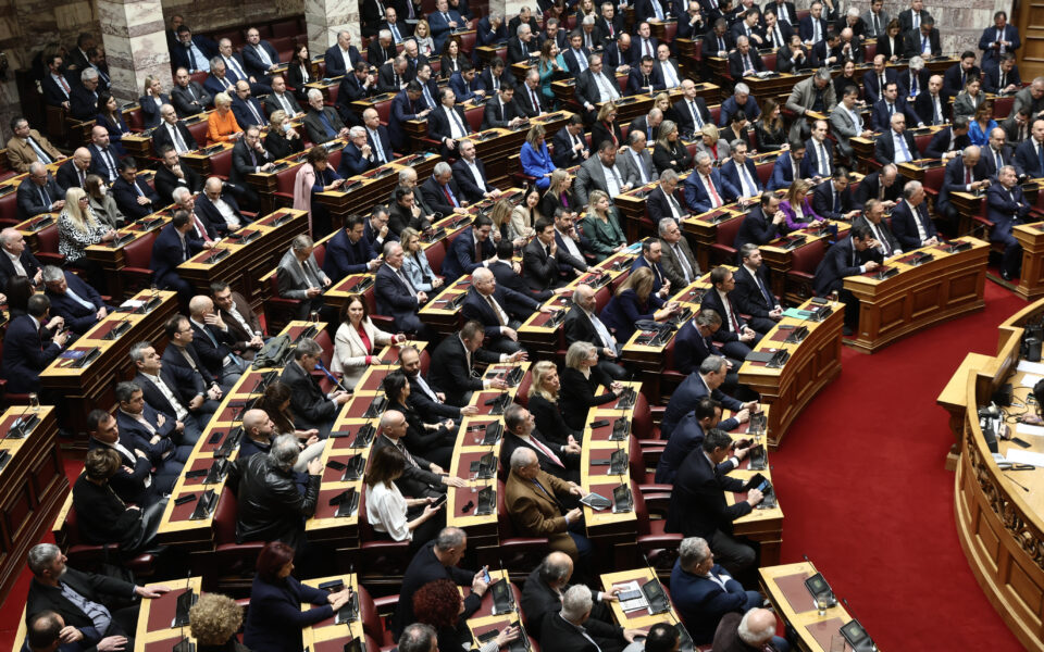 Greek parliament fails to elect new president in 2nd round of voting