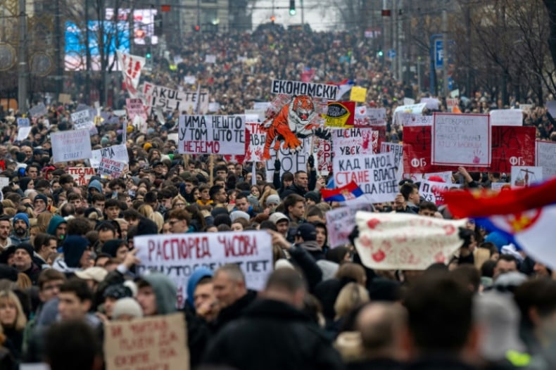 Serbia protesters to mark three-months since roof collapse