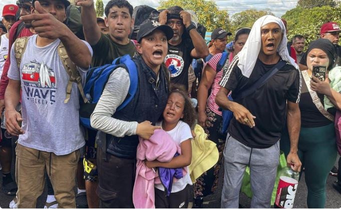 Panama blocks migrant caravan trying to go home to Venezuela