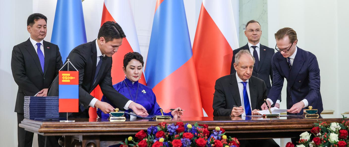 Mongolia, Poland Sign Cooperation Documents