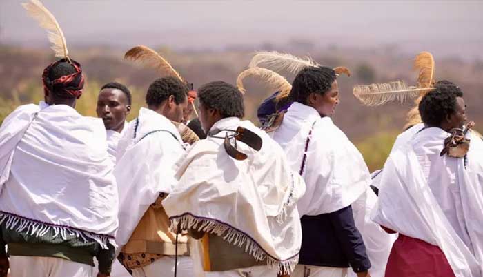 Ethiopia: Thousands celebrate a Chief who will only rule for eight years