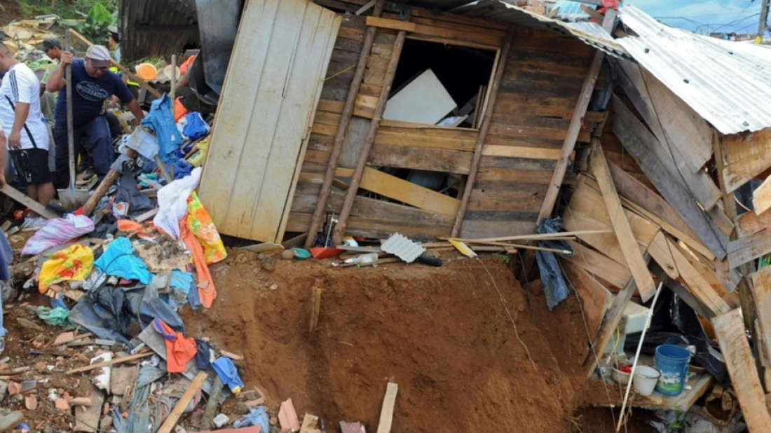 Colombia: 4 dead, 100 families homeless in landslide in southern Narino dept