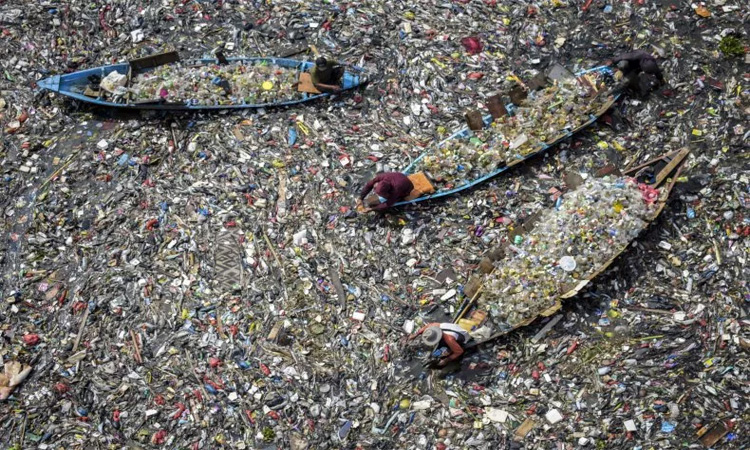 UN says new plastics pollution talks set for August